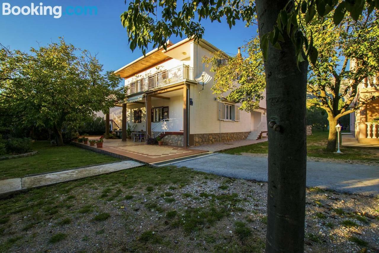 스타리그라드 파클레니차 Apartamani Katarina Vl.Ilija Jusup 아파트 외부 사진