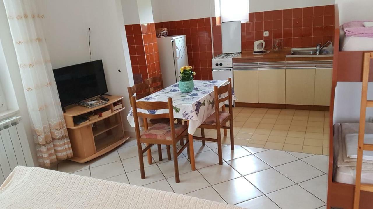 스타리그라드 파클레니차 Apartamani Katarina Vl.Ilija Jusup 아파트 외부 사진