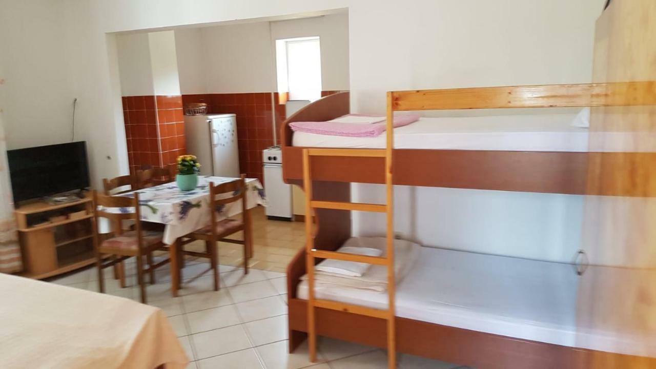 스타리그라드 파클레니차 Apartamani Katarina Vl.Ilija Jusup 아파트 외부 사진